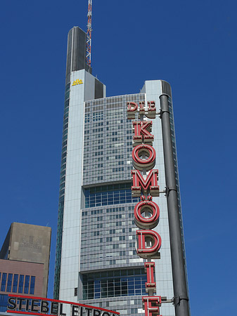 Fotos Commerzbank hinter Komödie