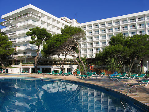 Foto Hotel mit Pool - 